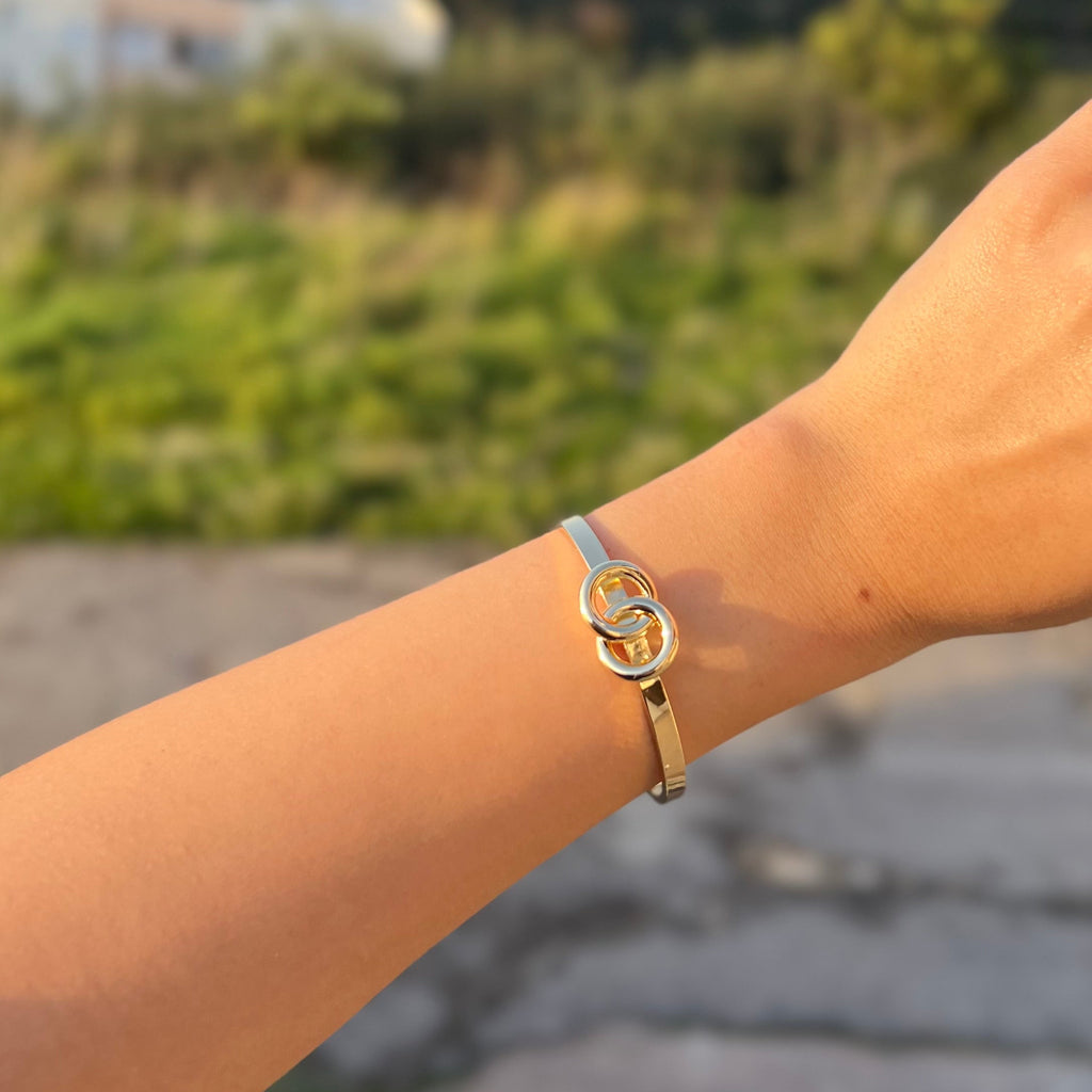 Water Resistant Bangle