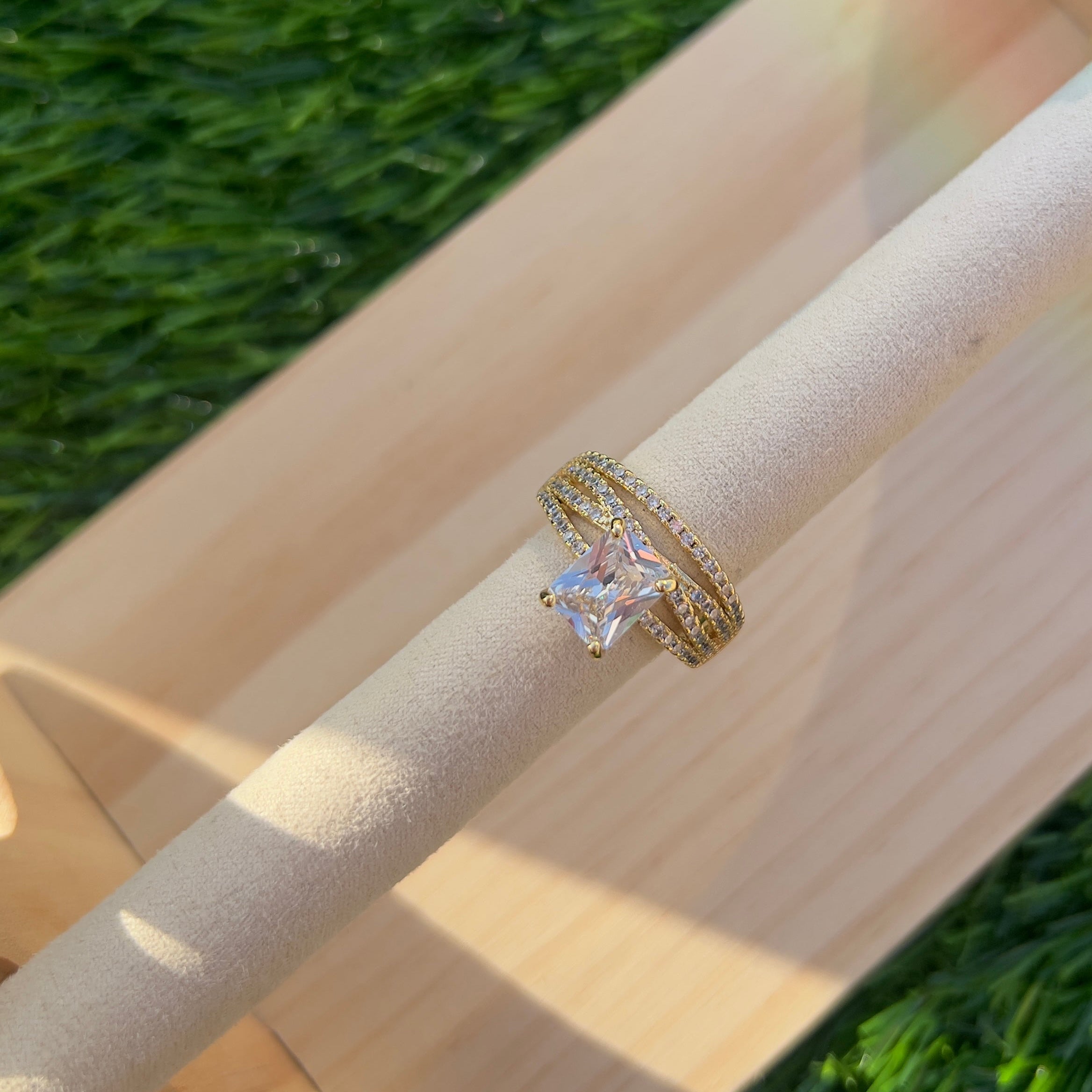 Luxurious Ring