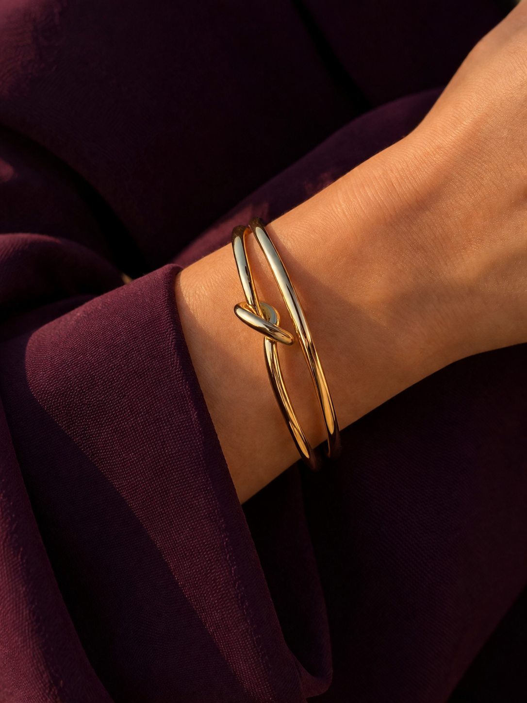 Waterproof Knot Bangle