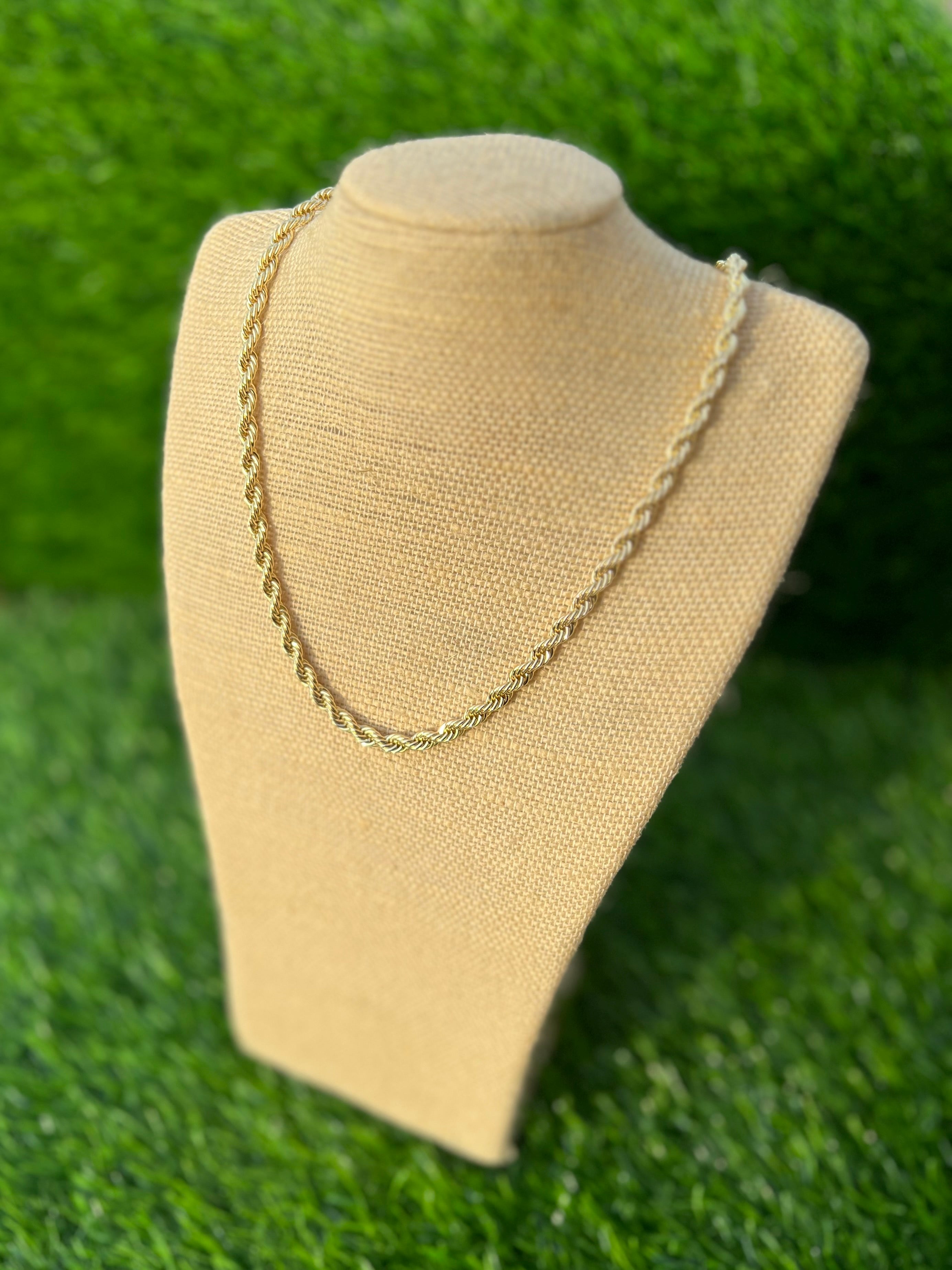 Twisted Chain Necklace