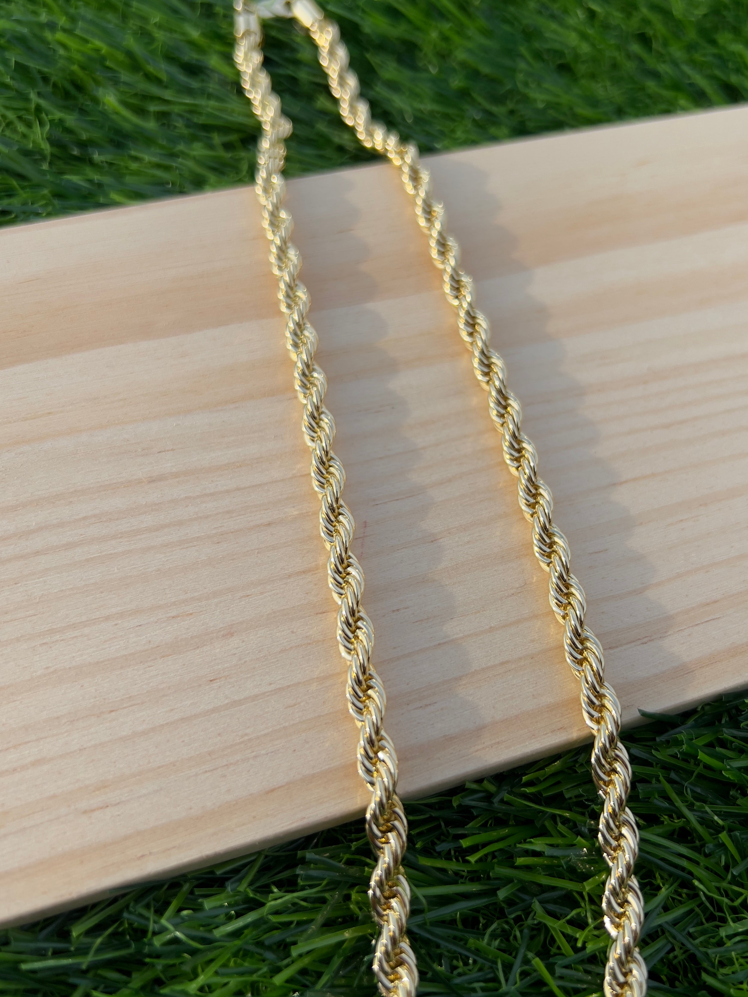 Twisted Chain Necklace