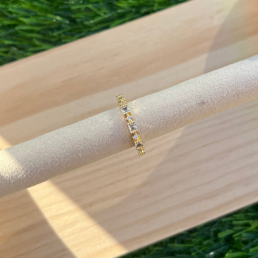 Zircon Ring