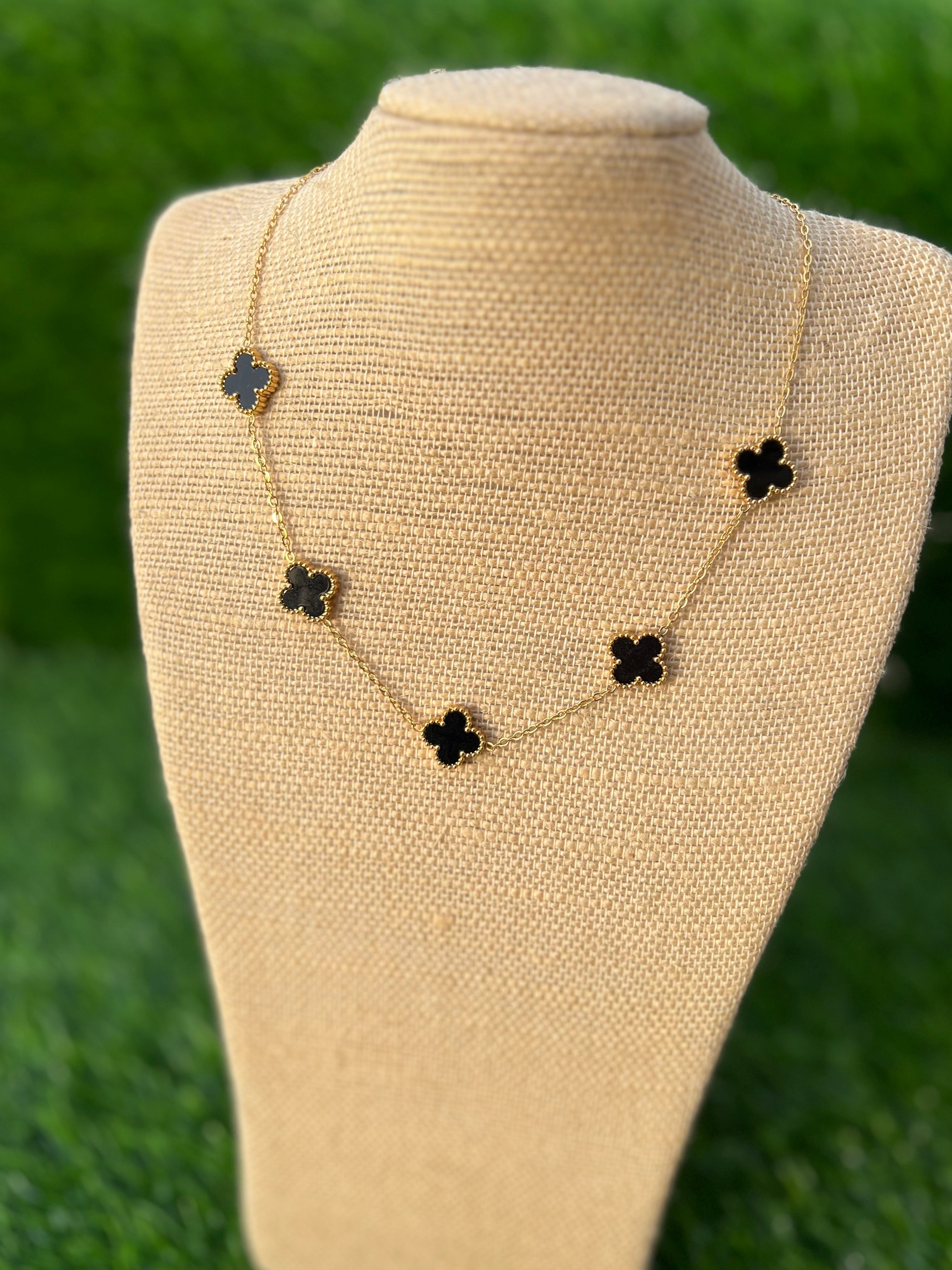 VC Design Necklace
