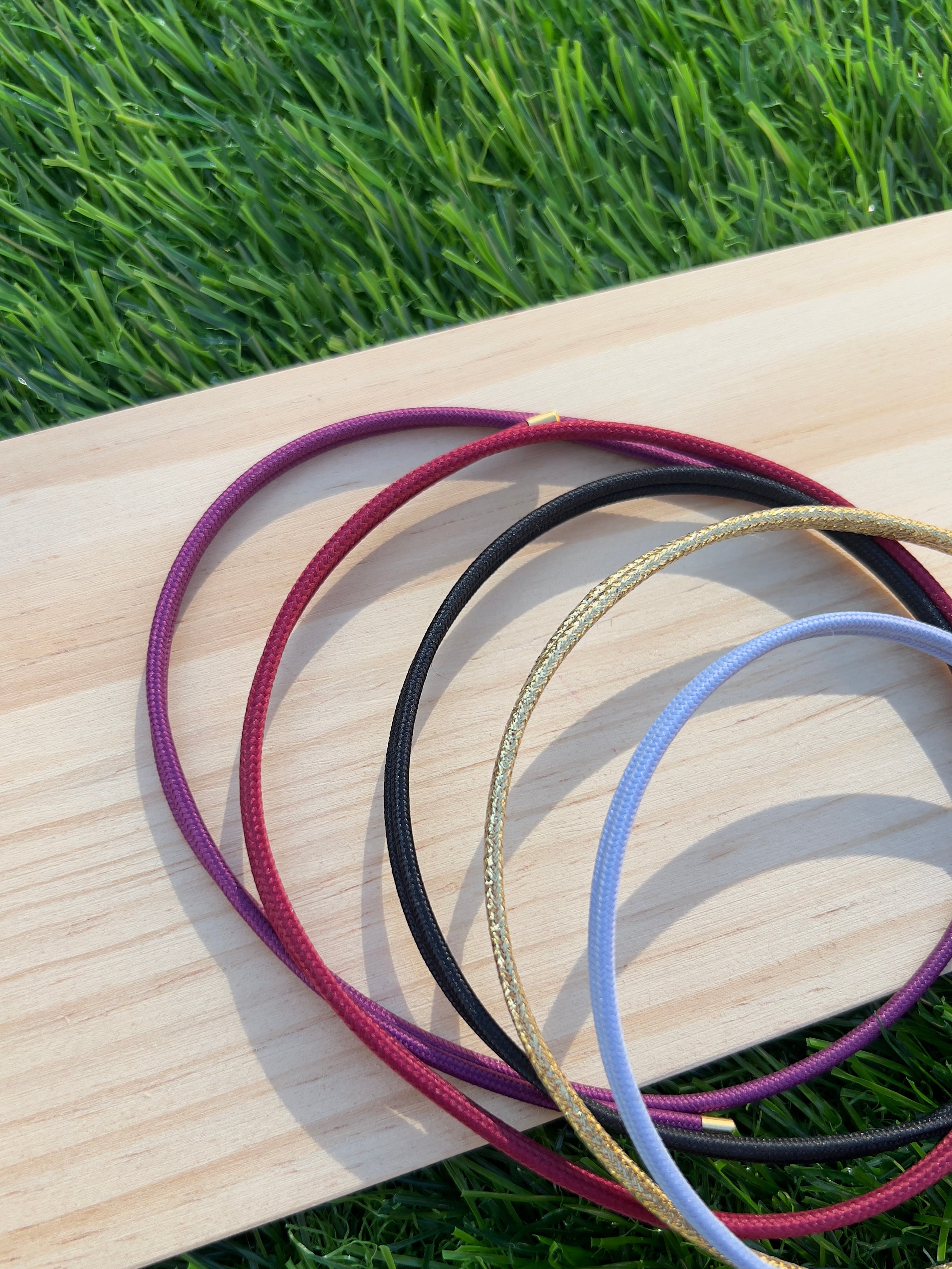 Cedar - Magnetic Chocker