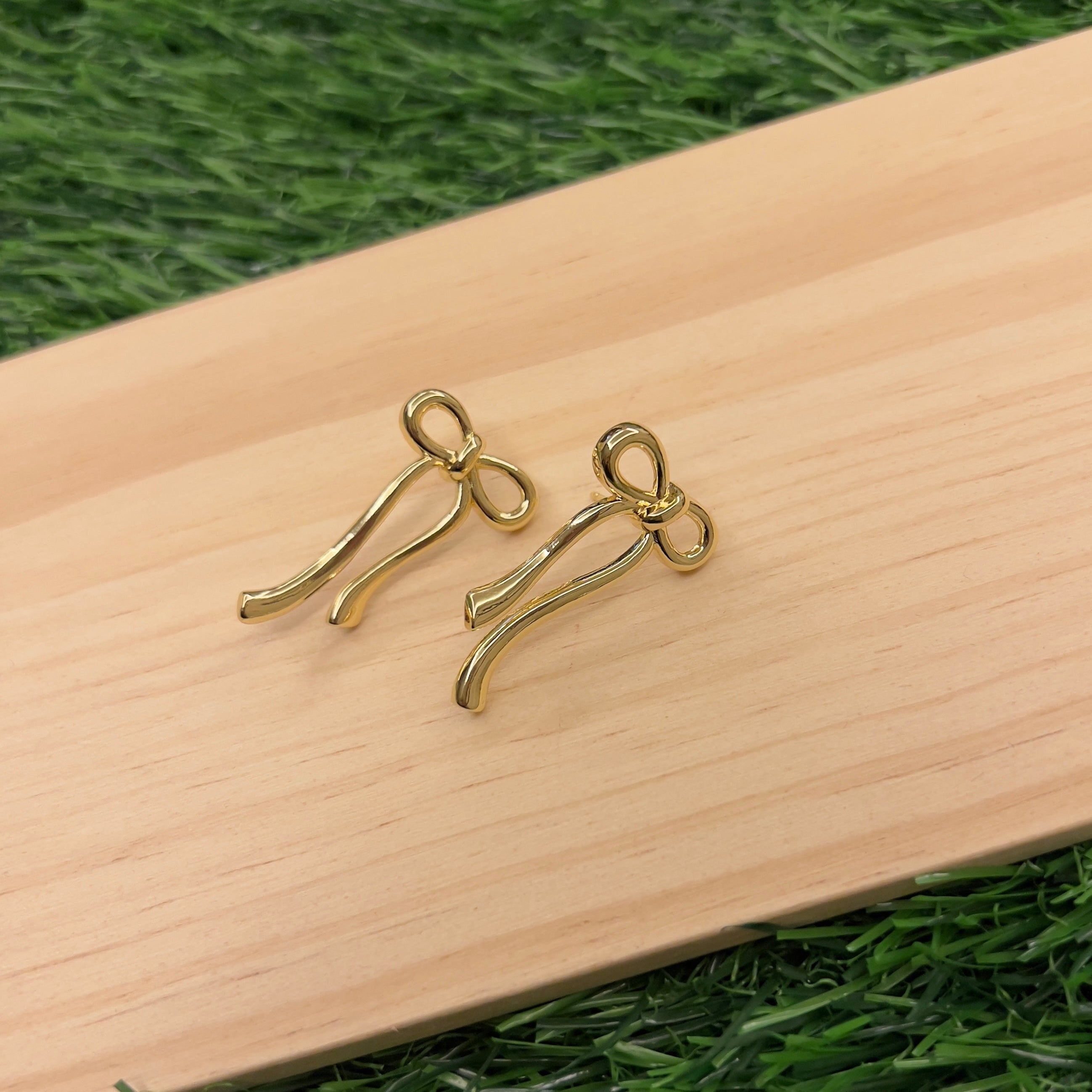 Golden Bow